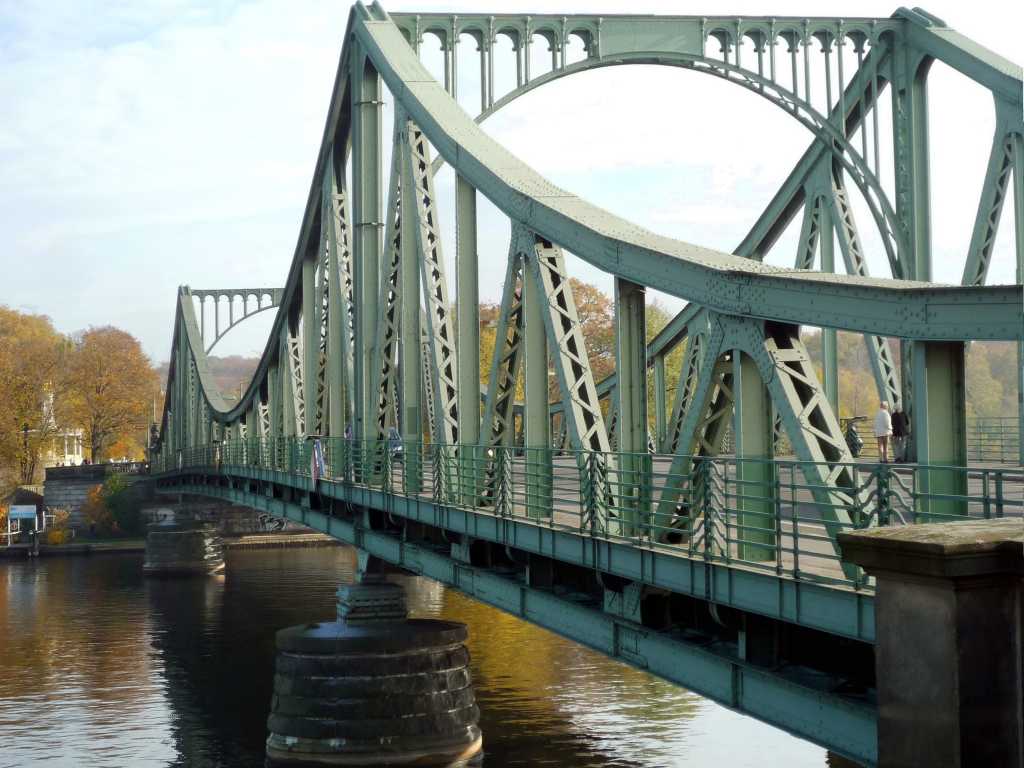 Glienicker Bruecke, Blick nach Osten