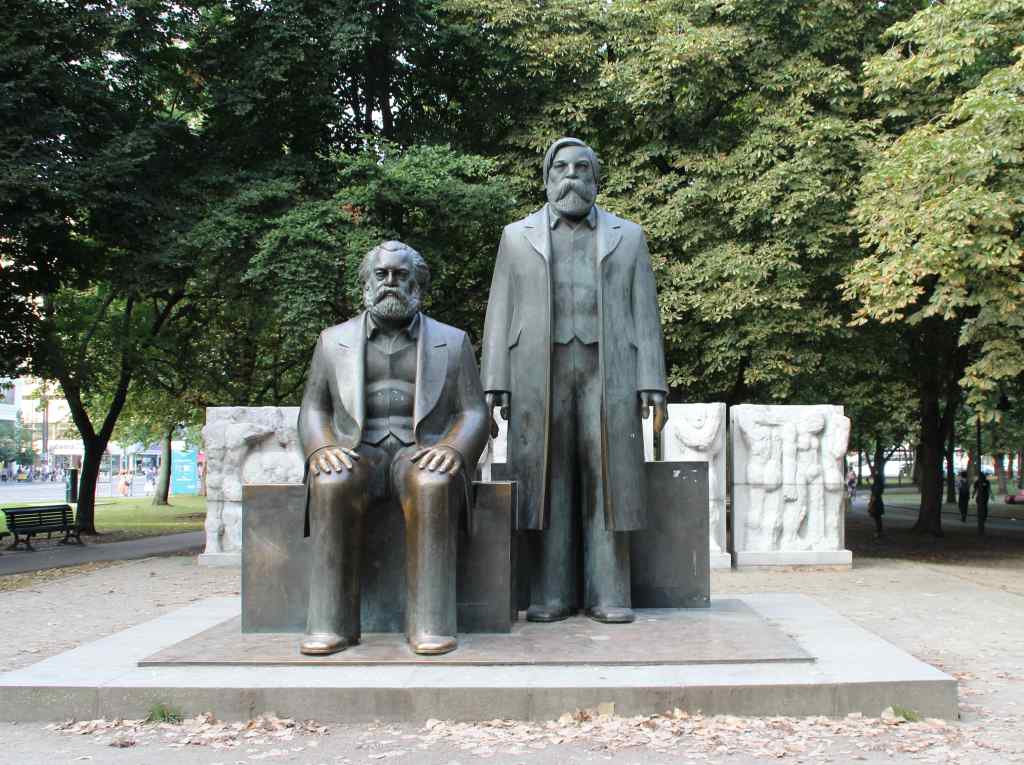 Marx Engels Forum, nähe Alexanderplatz