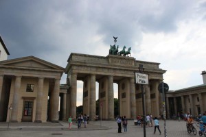 Pariser Platz, Porte de Brandebourg